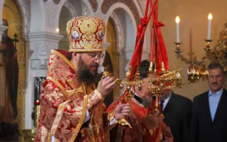 Севастопольцы в Херсонесе встретили светлый праздник Пасхи вместе с Президентом Украины