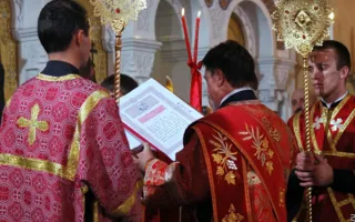 Севастопольцы в Херсонесе встретили светлый праздник Пасхи вместе с Президентом Украины