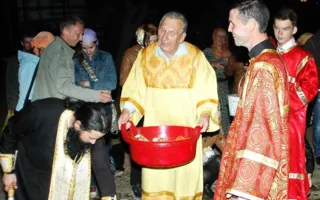 Севастопольцы в Херсонесе встретили светлый праздник Пасхи вместе с Президентом Украины