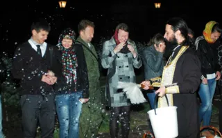 Севастопольцы в Херсонесе встретили светлый праздник Пасхи вместе с Президентом Украины