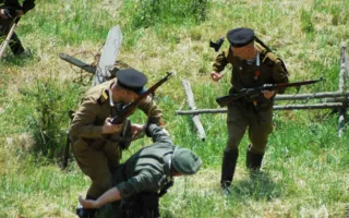 В рамках праздника «Знамена славы» состоялась реконструкция штурма Сапун-горы 7 мая 1944 года