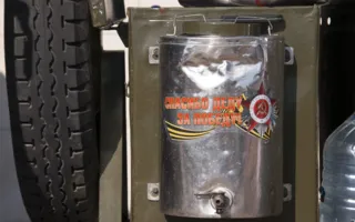 Раритетные автомобили на выставке ретро-техники в рамках фестиваля «Ради жизни на земле»