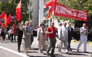 На Параде Победителей в Севастополе 9 мая впервые за много лет была использована военная техника