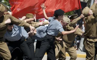 На Параде Победителей в Севастополе 9 мая впервые за много лет была использована военная техника