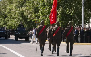 На Параде Победителей в Севастополе 9 мая впервые за много лет была использована военная техника