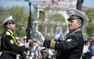 На Параде Победителей в Севастополе 9 мая впервые за много лет была использована военная техника