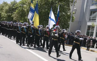 На Параде Победителей в Севастополе 9 мая впервые за много лет была использована военная техника