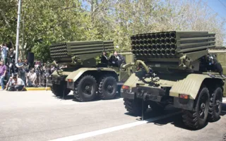 На Параде Победителей в Севастополе 9 мая впервые за много лет была использована военная техника
