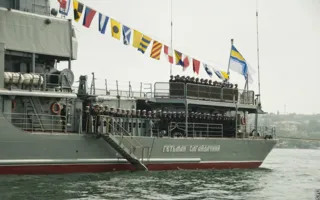 Парад кораблей, посвящённый 230-летию Черноморского флота в Севастополе
