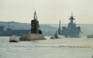 Парад кораблей, посвящённый 230-летию Черноморского флота в Севастополе