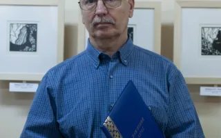 Тонкое искусство камерной графики на выставке Ярослава Мыськива и его учеников в Севастополе