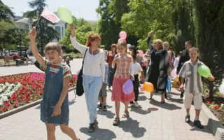 Парад многодетных счастливых семей в Севастополе ко Дню семьи и Дню матери