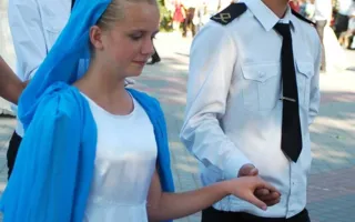 Ежегодный бал на Приморском бульваре собрал тех, кто почитает праздник Жён Мироносиц