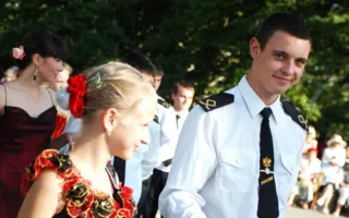 Ежегодный бал на Приморском бульваре собрал тех, кто почитает праздник Жён Мироносиц