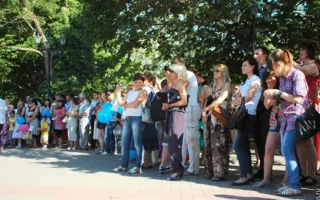 Ежегодный бал на Приморском бульваре собрал тех, кто почитает праздник Жён Мироносиц