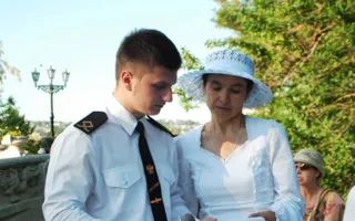 Ежегодный бал на Приморском бульваре собрал тех, кто почитает праздник Жён Мироносиц