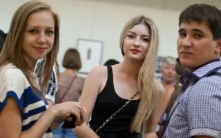 «5 сантиметров» для шедевра. Необычная выставка молодых художников в Севастополе