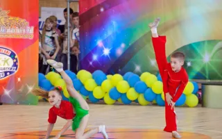 Участники открытого Кубка Украины по акробатическому рок-н-роллу «взорвали» Севастополь зажигательными танцами
