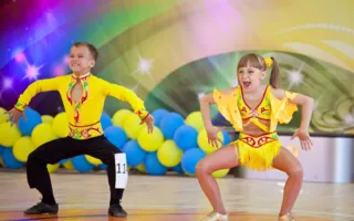 Участники открытого Кубка Украины по акробатическому рок-н-роллу «взорвали» Севастополь зажигательными танцами