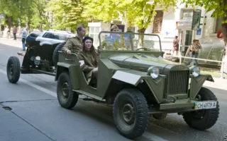 Традиционный фестиваль и марш военно-исторических клубов в Севастополе