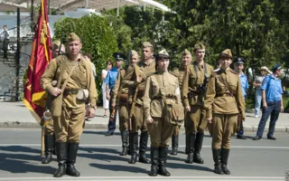 Традиционный фестиваль и марш военно-исторических клубов в Севастополе