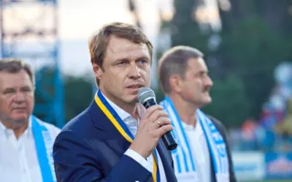 ФК «Севастополь» и болельщики отметили выход в Премьер-лигу концертом и салютом