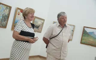 Любимый Севастополь на картинах севастопольских художников предстал на выставке ко Дню города
