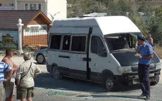 В Балаклаве перевернулась маршрутка с пассажирами