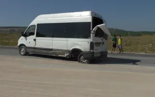 В Балаклаве перевернулась маршрутка с пассажирами