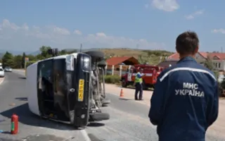 В Балаклаве перевернулась маршрутка с пассажирами
