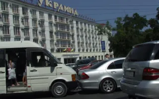 Два ДТП и четыре повреждённые машины – статистика аварий в Севастополе на площади Ушакова 9 августа