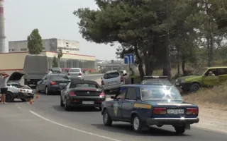 В Севастополе очередное ДТП с участием автомобиля с российскими номерами. Видео последствий ДТП