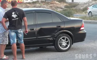 В Севастополе на Столетовском проспекте произошло ДТП с участием трёх автомобилей, пострадала девушка. Видео последствий ДТП
