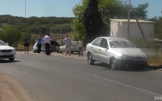 В Севастополе преступник совершил разбойное нападение на таксиста, а затем на угнанной машине попал в ДТП