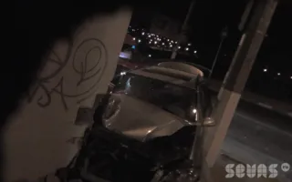 Джип «Mercedes» врезался в остановку. Последствия ДТП на видео 