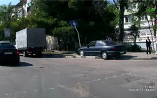 Пьяный водитель на тротуаре сбил женщину