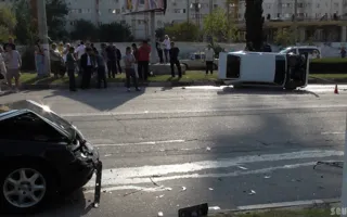 В результате ДТП на ПОРе перевёрнутый автомобиль чуть не взорвался