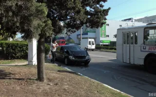 В результате ДТП на ПОРе перевёрнутый автомобиль чуть не взорвался