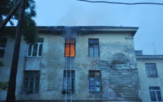 В День спасателя в горящем общежитии Севастополя погибли два человека