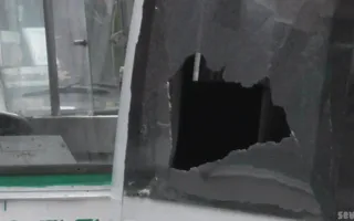 На Матроса Кошки столкнулись троллейбус с маршруткой