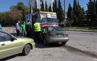 В Севастополе на проспекте Героев Сталинграда произошло ДТП. Есть пострадавшие
