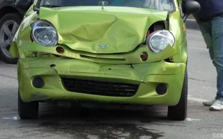На улице Руднева женщина за рулём «Daewoo-Matiz» протаранила «Nissan-Tiida»
