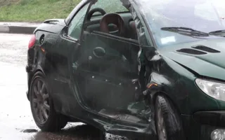 В районе Восставших столкнулись два автомобиля. Видео ДТП