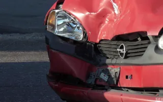 В Севастополе два автомобиля «Opel» столкнулись в районе остановки «Улица Дмитрия Ульянова»