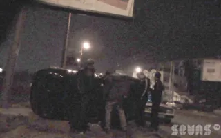 Иномарка не вписалась в поворот и перевернулась в районе улицы Дмитрия Ульянова