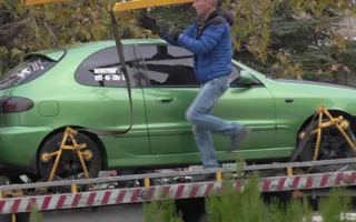 В Севастополе на ПОРе автомобиль «Daewoo» протаранил ограждение и перевернулся