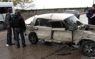 На Героев Севастополя столкнулись маршрутка и два автомобиля. Видео последствий ДТП