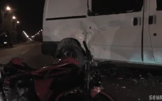 Появилось видео ДТП на улице Вакуленчука, в котором пострадал мотоциклист