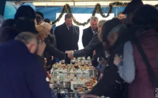 Белик на Крещение купался с народом, а Яцуба молился за наполнение Чернореченского водохранилища