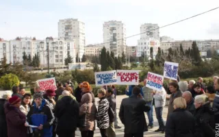 Предприниматели Юмашевского рынка потребовали снять своего директора Величко